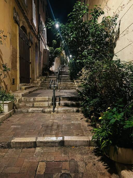 Beau Studio Au Coeur Du Panier Marseille Eksteriør bilde